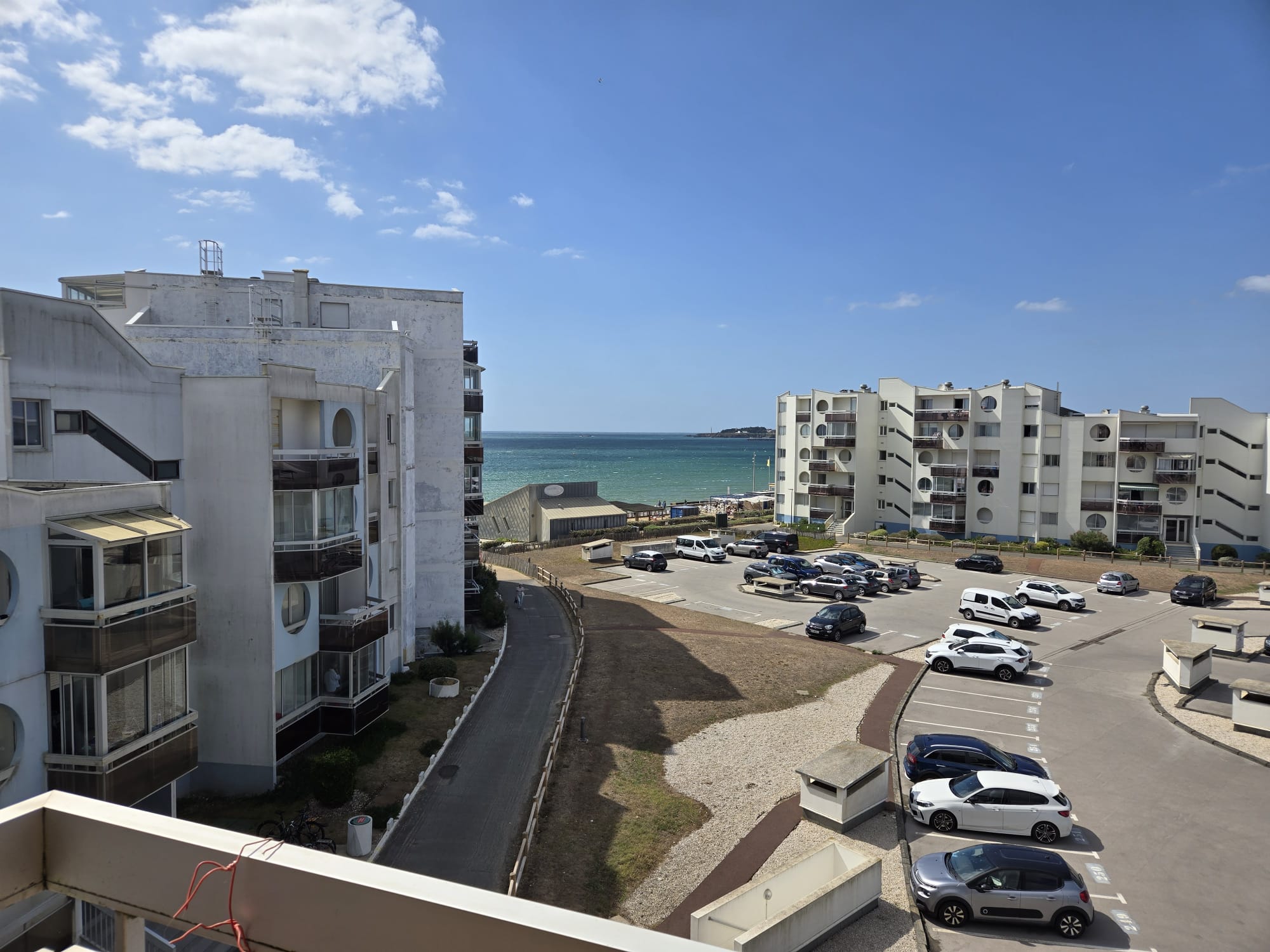 Saint-Gilles-Croix-de-Vie T2 avec terrasse au pied de la plage